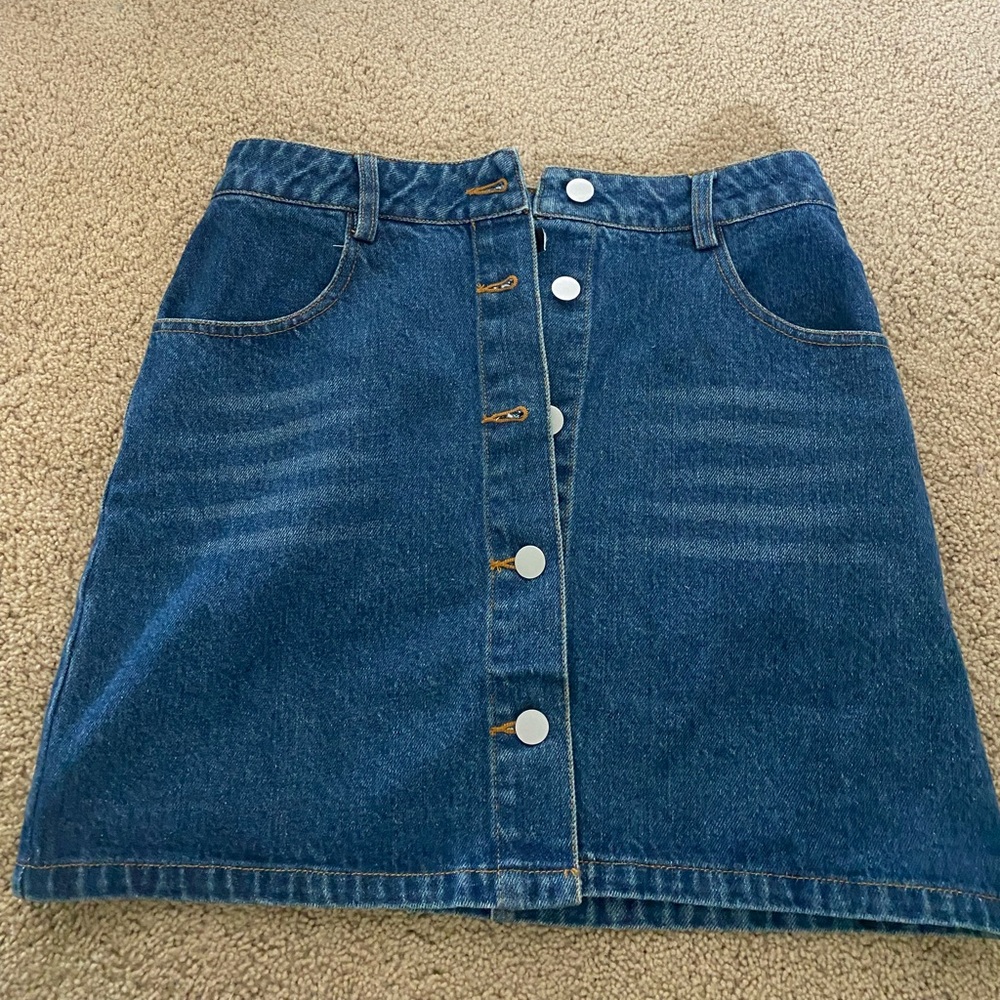 Lulus button up skirt